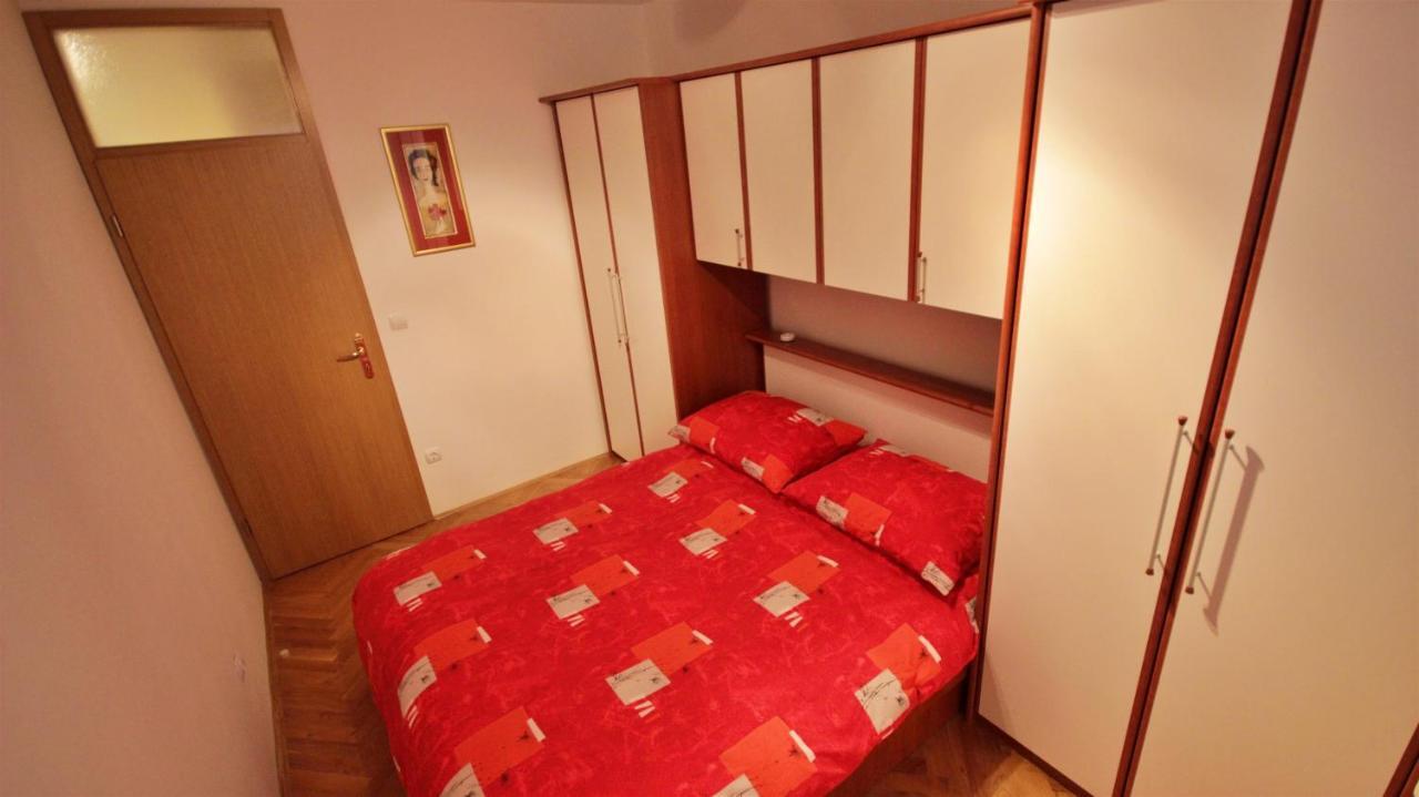 Apartment Jen Omiš Exteriér fotografie