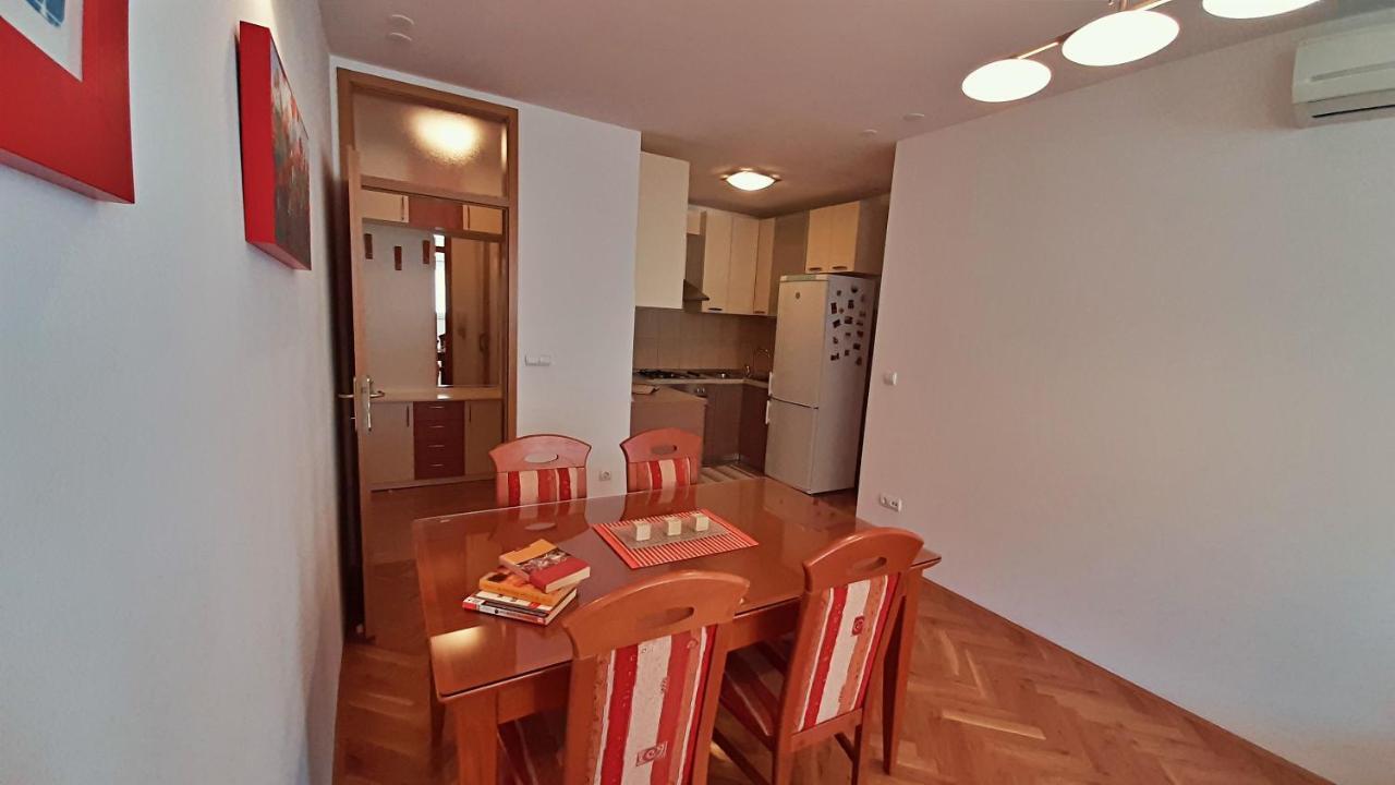 Apartment Jen Omiš Exteriér fotografie