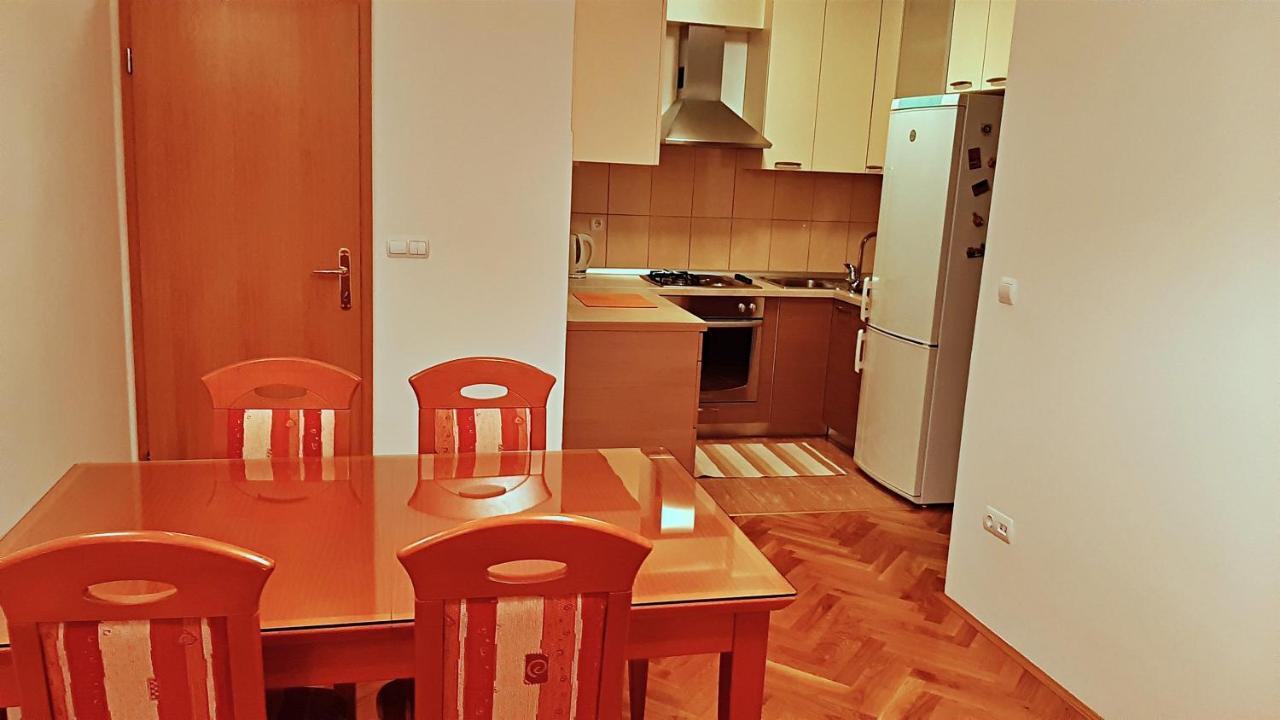 Apartment Jen Omiš Exteriér fotografie
