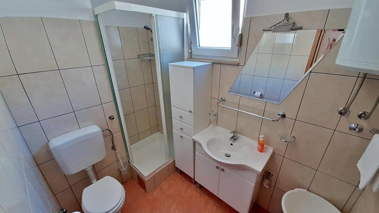 Apartment Jen Omiš Exteriér fotografie