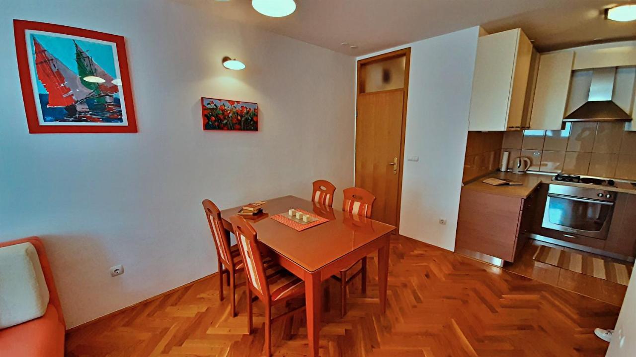Apartment Jen Omiš Exteriér fotografie